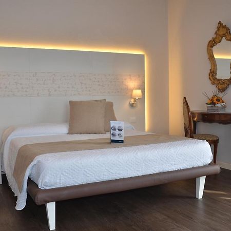 H2O Bed & Breakfast Sirmione Dış mekan fotoğraf